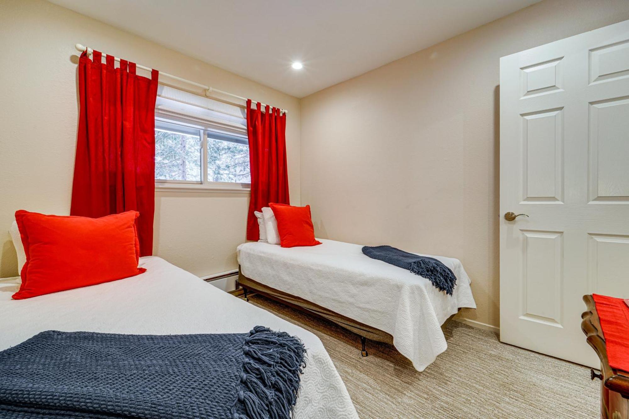 Tahoe Condo About 1 Mi To Diamond Peak Ski Resort! Incline Village Ngoại thất bức ảnh